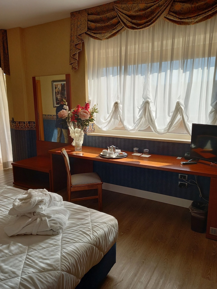 Superior Double Room Single Use photo 3