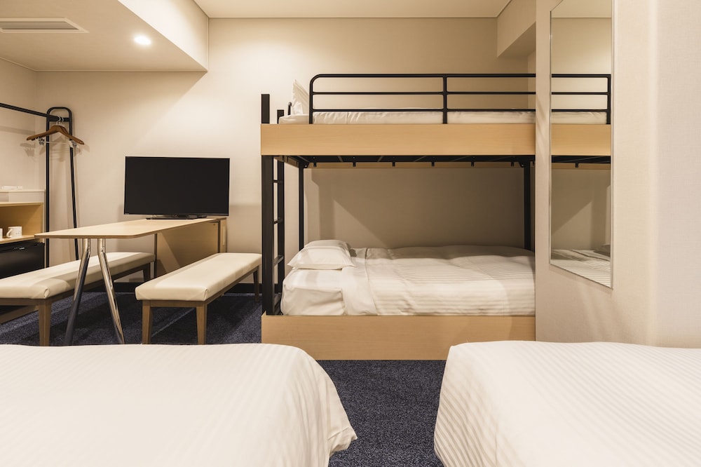 [Non-Smoking] Family Room (bunk beds) photo 2