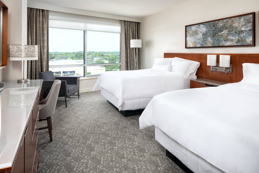 Executive Room, 2 Queen Beds - Photo 1