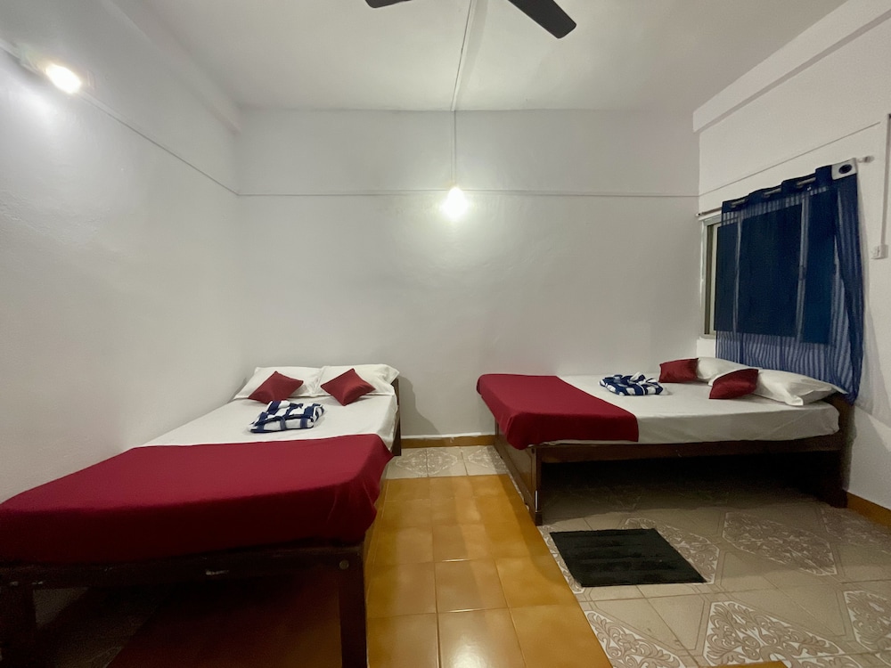 Family Double Room, Balcony, City View photo 3