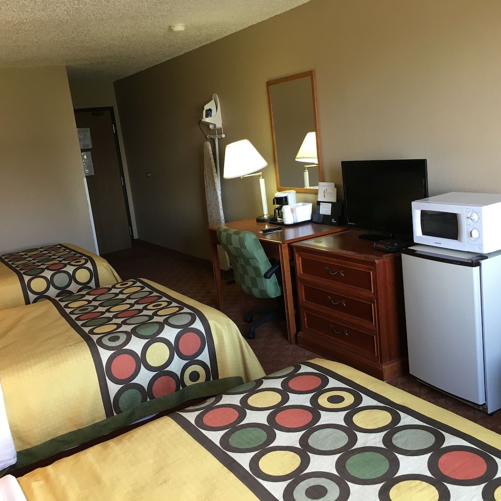 Studio Suite, Multiple Beds, Non Smoking - Photo 9