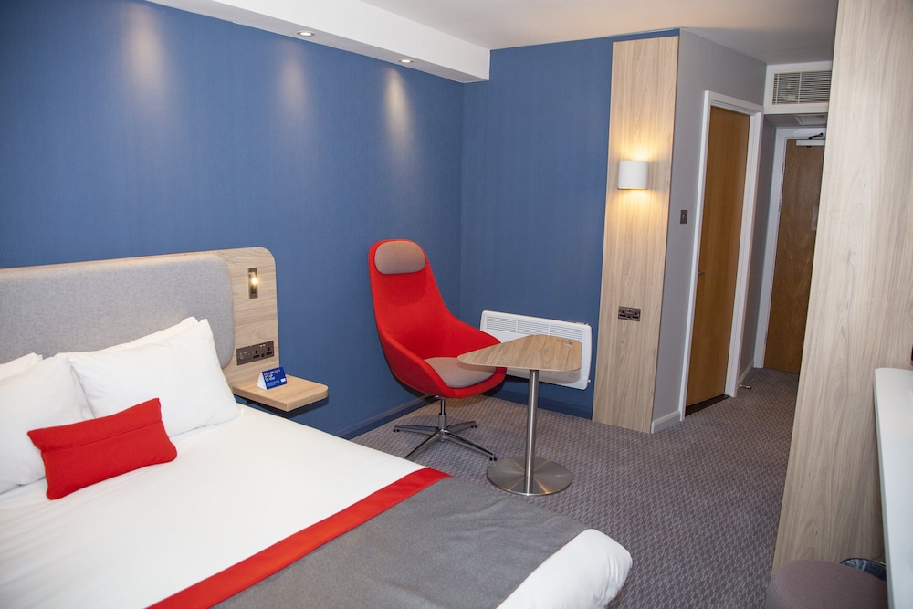 Standard Room (with Free Hot Breakfast) - Photo 2