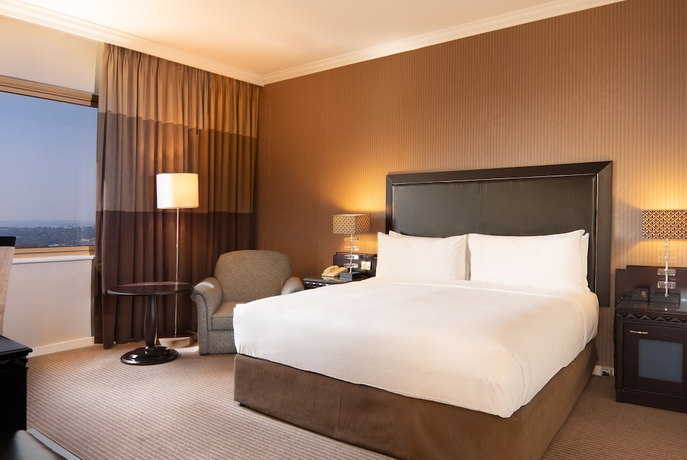 Executive Room - Photo 1