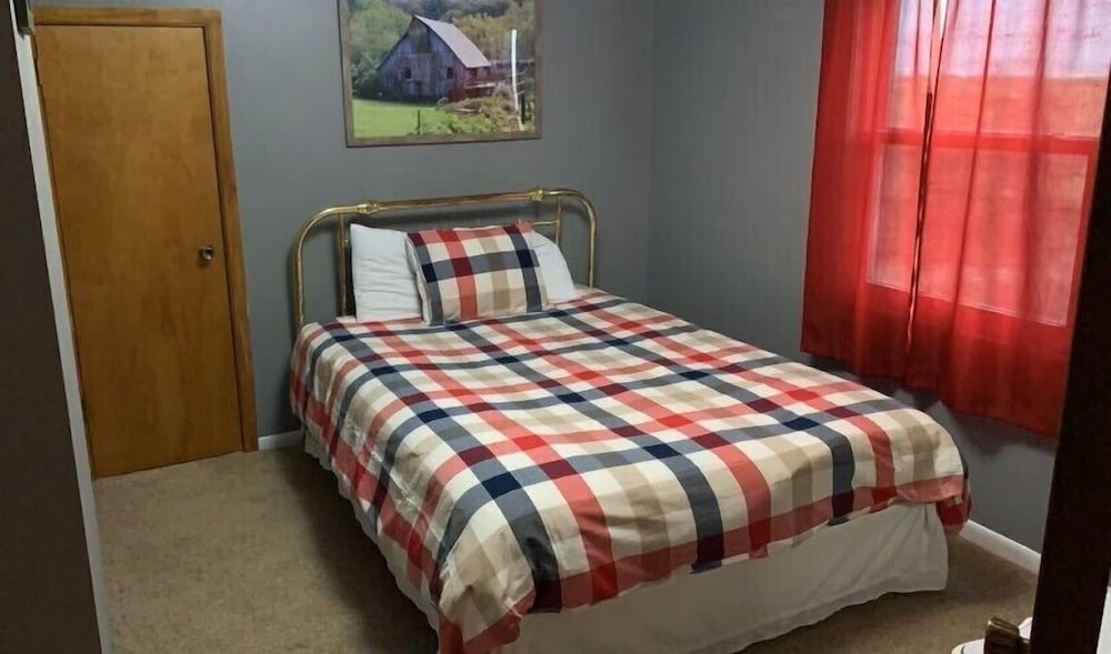 Standard House, 3 Bedrooms, Non Smoking (Betts Farmhouse, Kitchen)