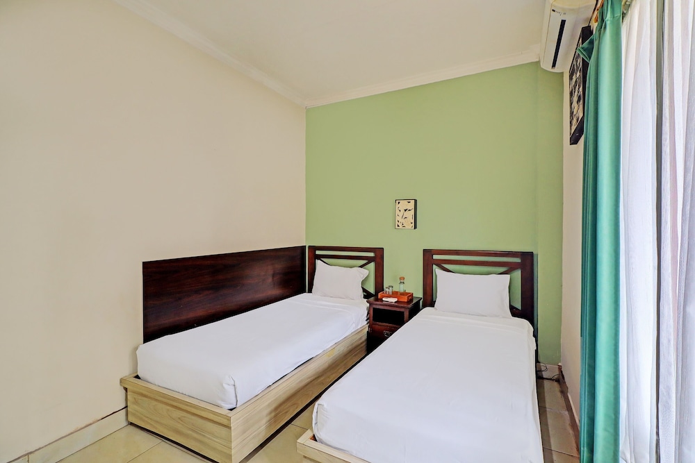 Deluxe Twin Room - Photo 8