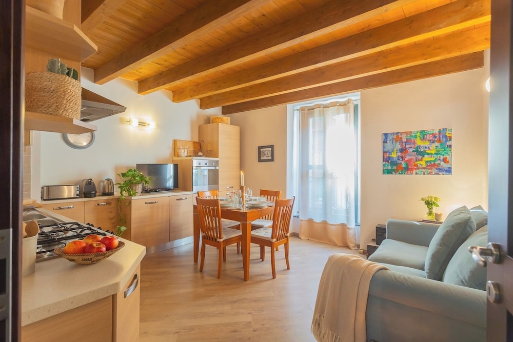 Apartment (2 Bedrooms)