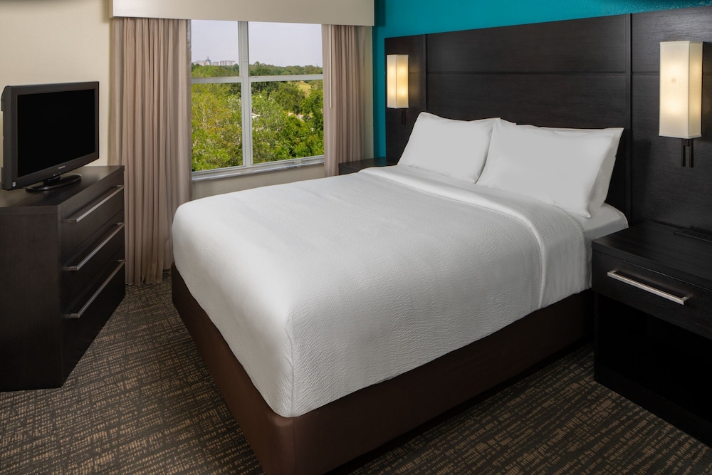 Available room