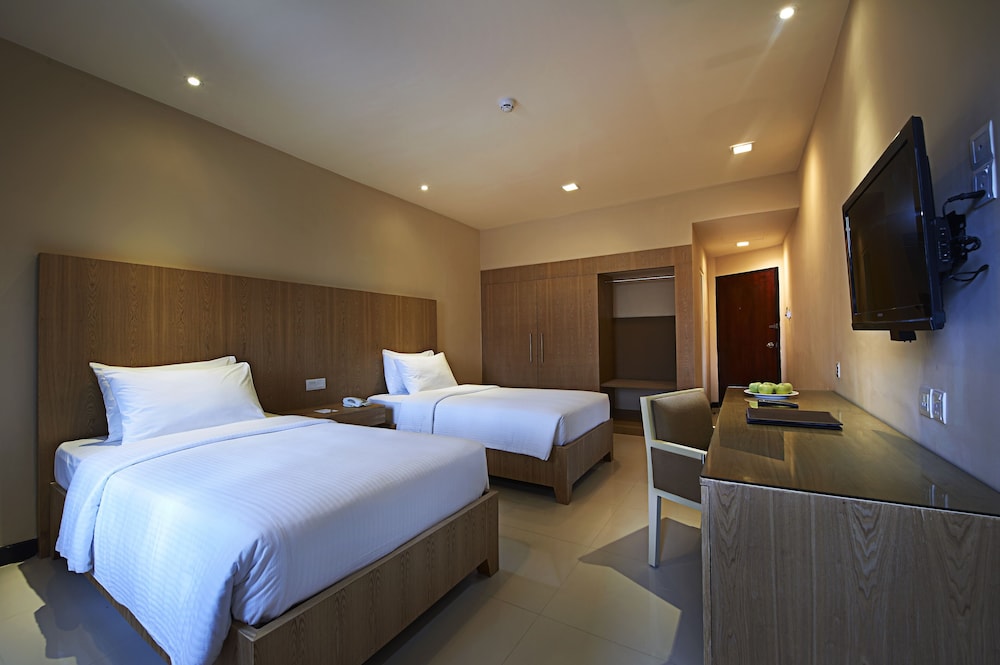 Standard Twin Room with Sea View photo 1