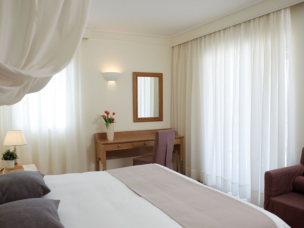 Two Bedroom Suite Limited Sea View