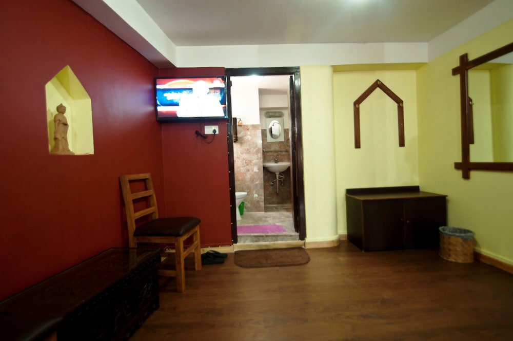Standard Triple Room, 1 Bedroom, City View photo 1