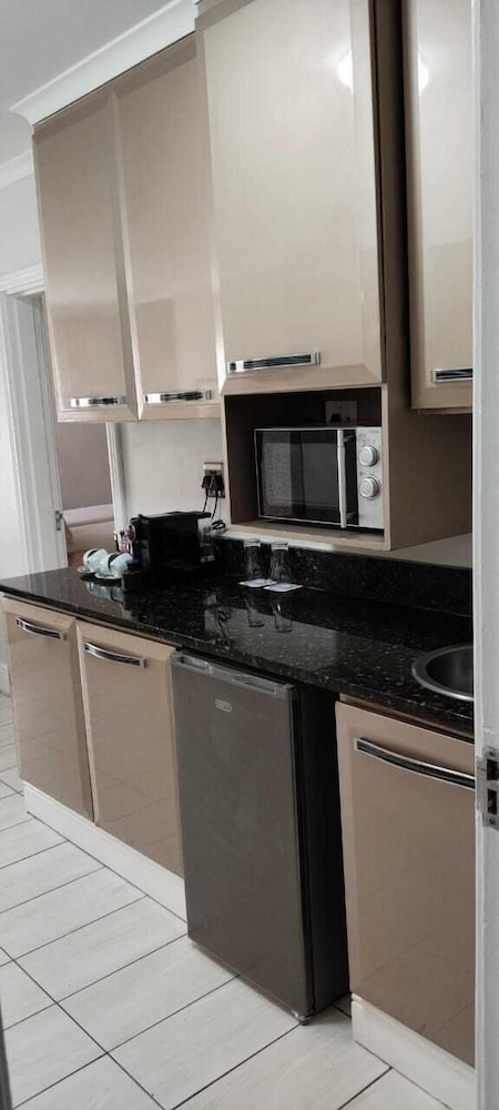 Family Suite, 2 Bedrooms, Non Smoking, River View photo 2
