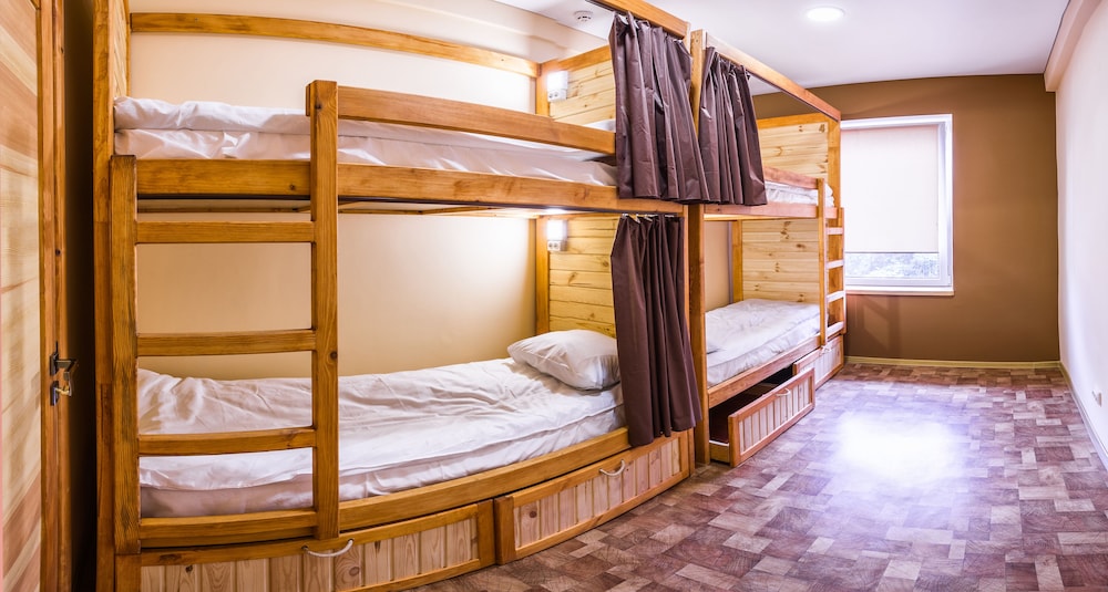Bed in 4-bed Mixed Dormitory Room, Balcony