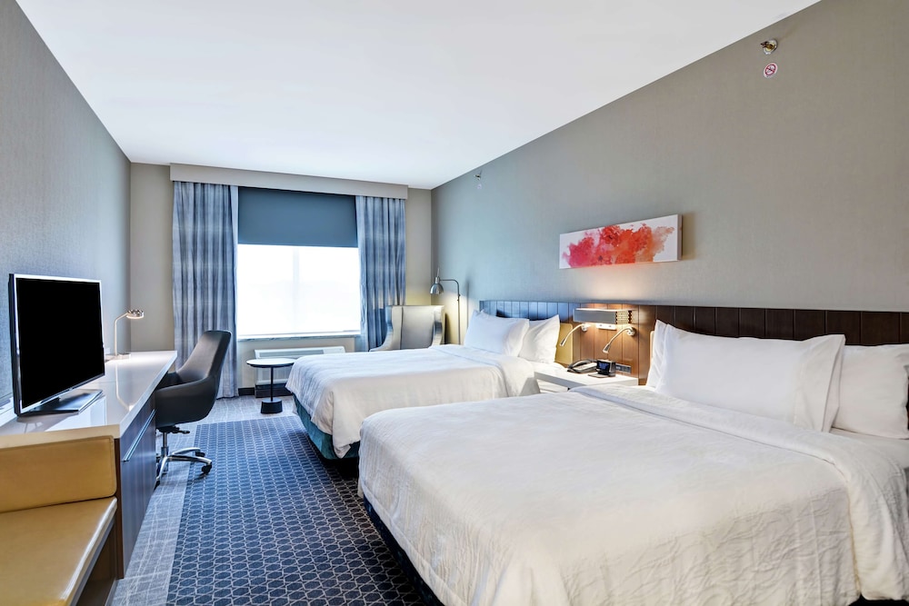 Room, 2 Queen Beds, Accessible, Bathtub (Mobility & Hearing)