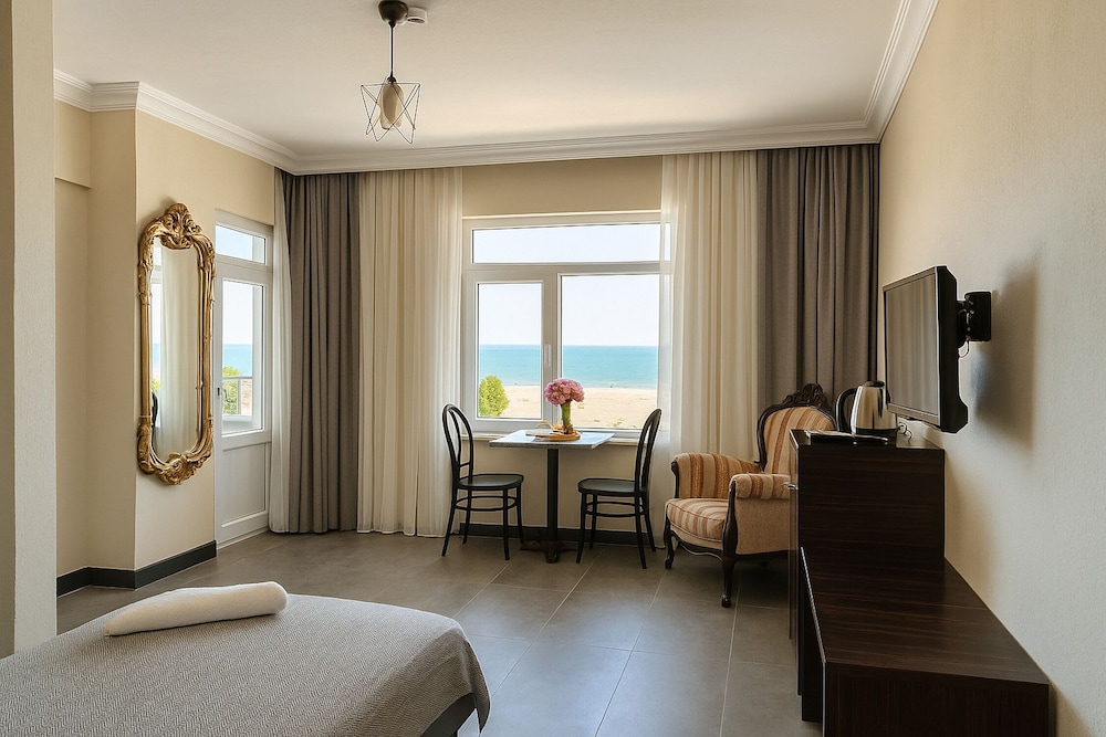 Suite, Non Smoking, Sea View photo 1