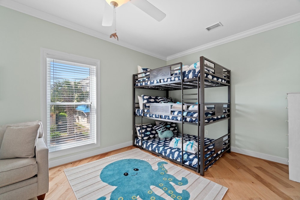 House, Multiple Beds, Balcony photo 2