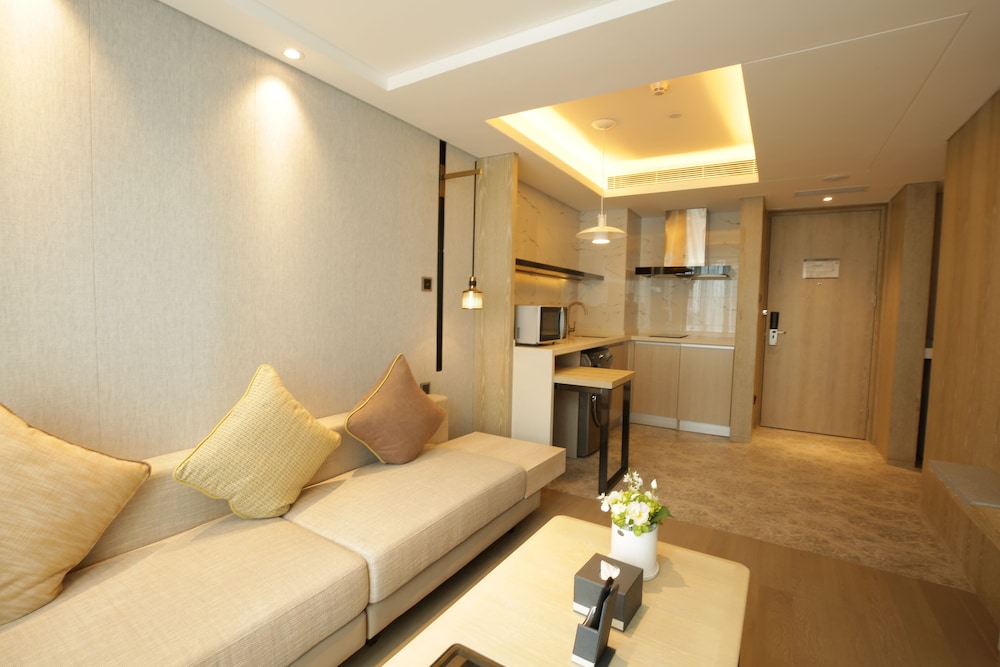 Business Suite photo 3