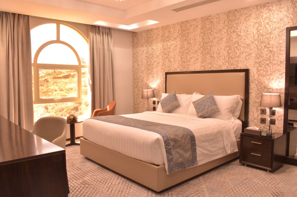 Executive Suite photo 1