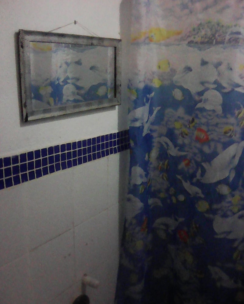 Triple Room, Multiple Beds, Shared Bathroom photo 3