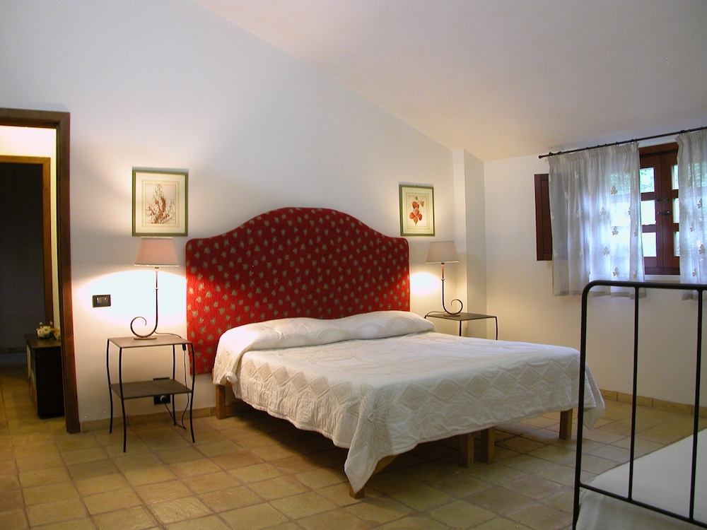 Classic Double Or Twin Room, Non Smoking photo 3