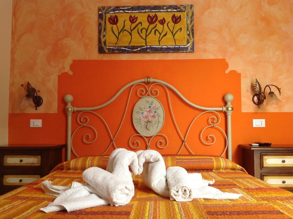 Classic Double Room photo 3