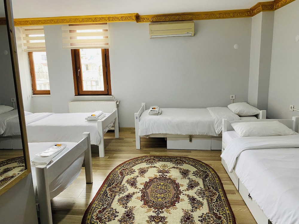 Basic Shared Dormitory, Women only photo 3