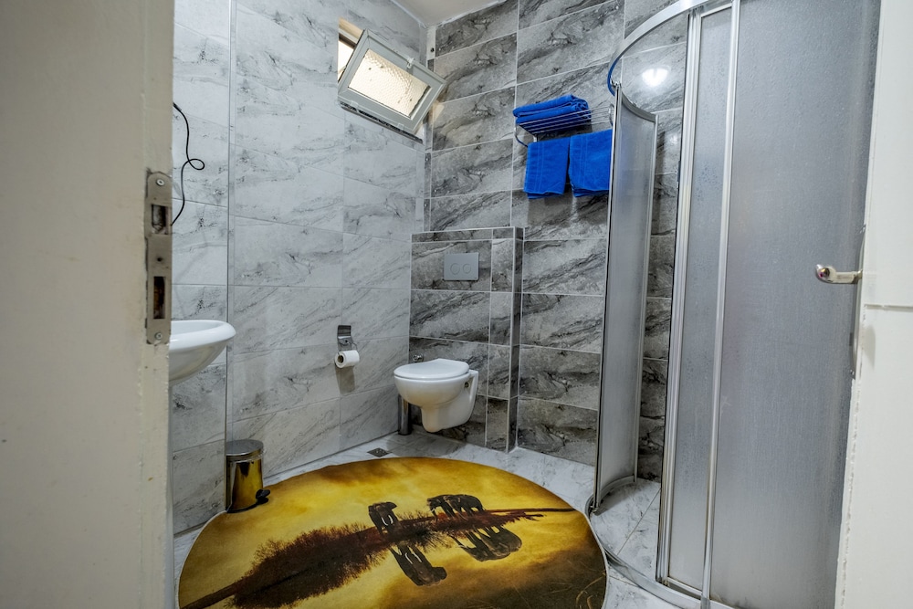Comfort Room photo 3