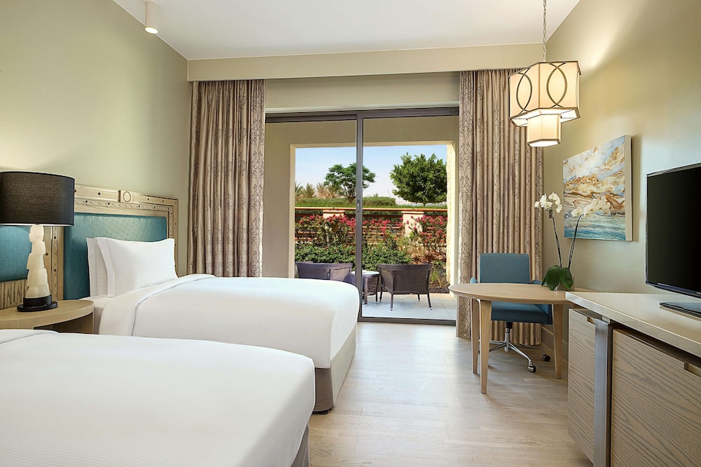 Family Room, Multiple Beds, Connecting Rooms (Terrace) photo 3
