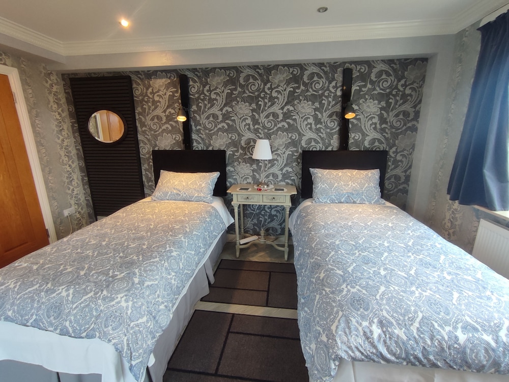 Comfort Twin Room, 2 Twin Beds, Non Smoking, Garden View photo 3