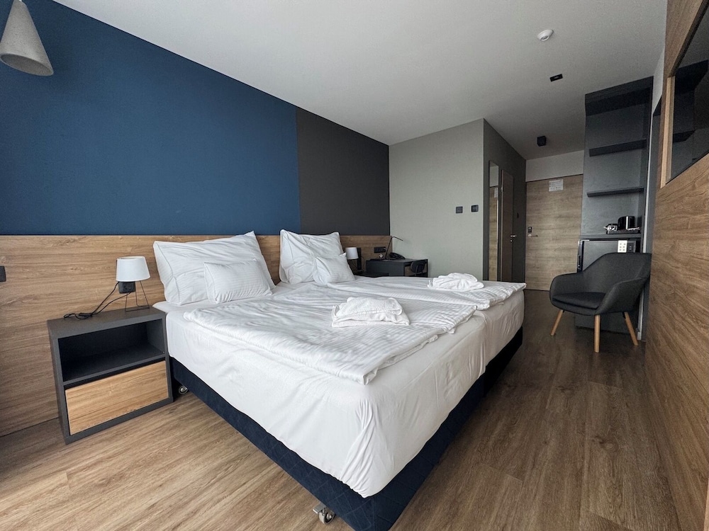 Superior Double Room, City View photo 2