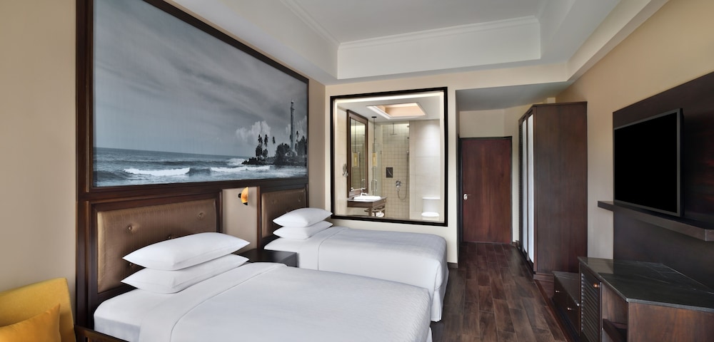 Room, 2 Twin Beds - Photo 2