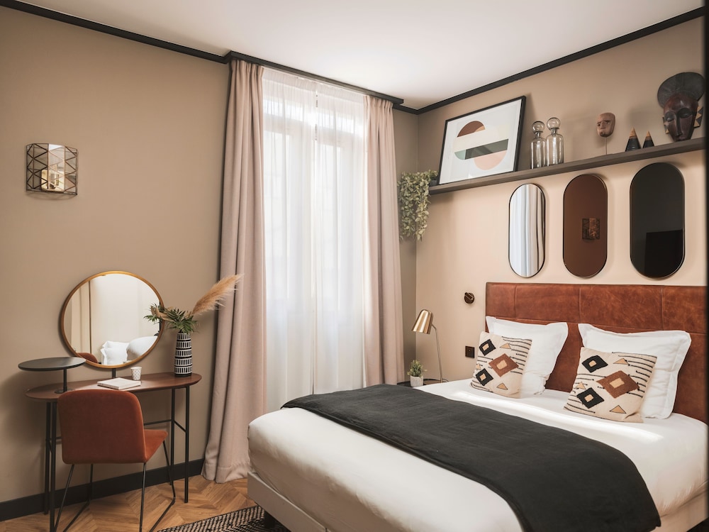 Comfort Room - Photo 2