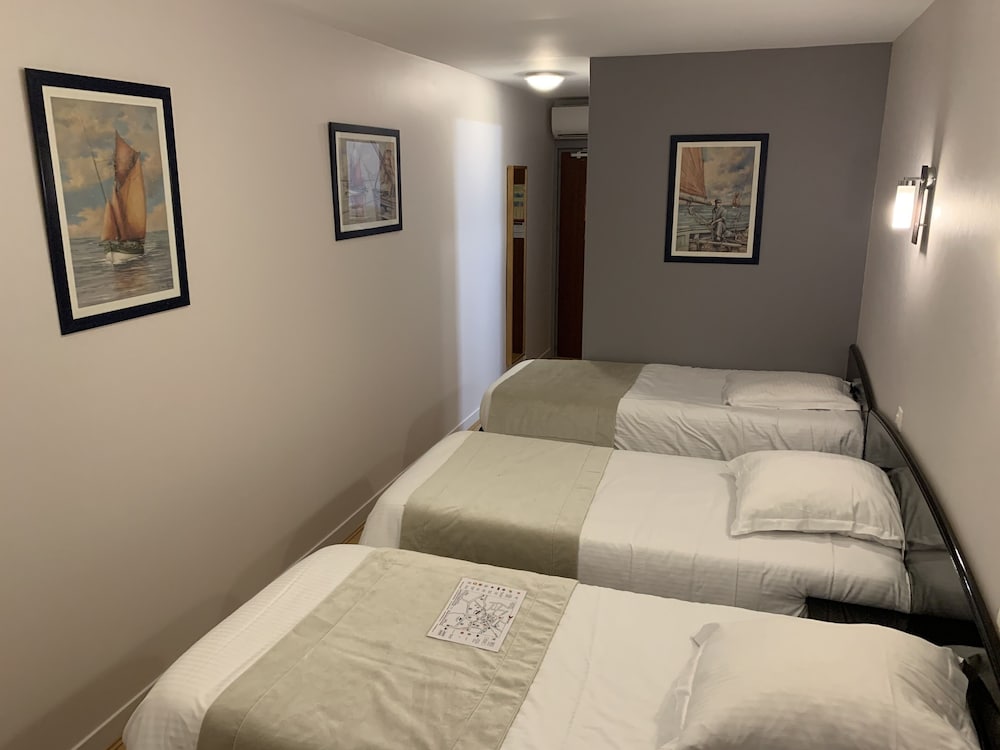 Triple Room, 3 Twin Beds photo 1