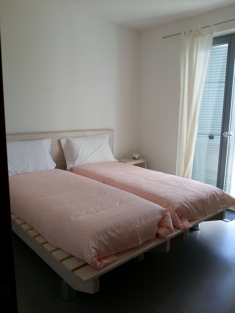 Double or Twin Room photo 3