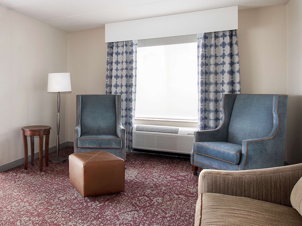 Deluxe Room, 2 Queen Beds, Hearing Accessible photo 1