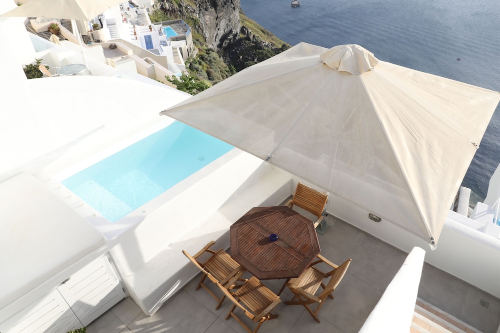 Villa (Caldera View outdoor Jetted tub) - Photo 19