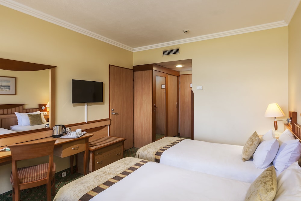 Superior Twin Room, River View