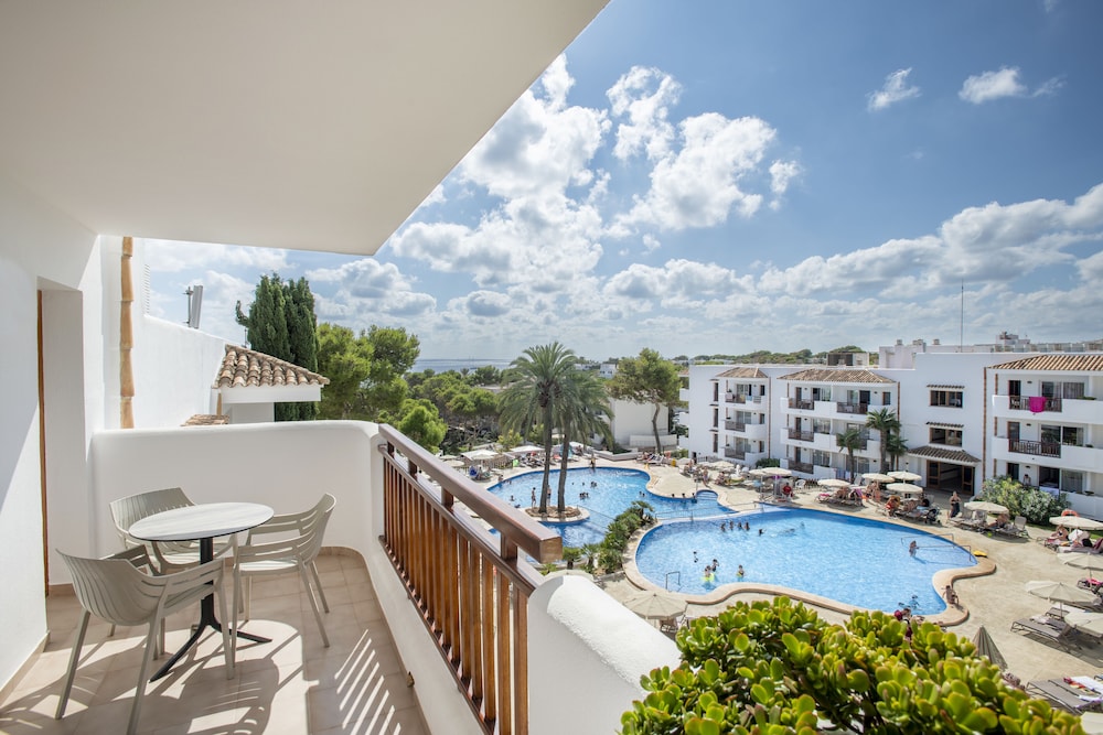 Apartamento Estándar, 1 Dormitorio, Vista a la Piscina (3 Adultos + 1 Niño)