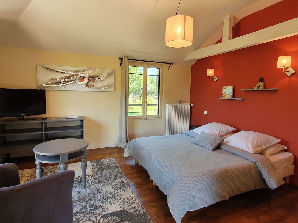 Classic Room, 2 Twin Beds (L'Harmonieuse) photo 1