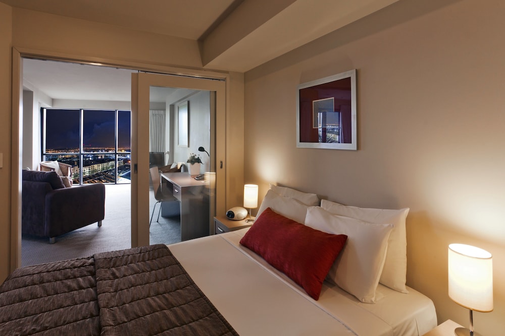 One Bedroom Apartment Harbour View - Photo 3