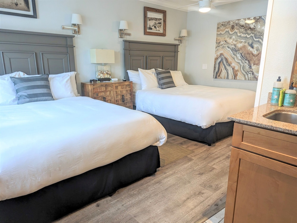 Room (Grand Cayman)