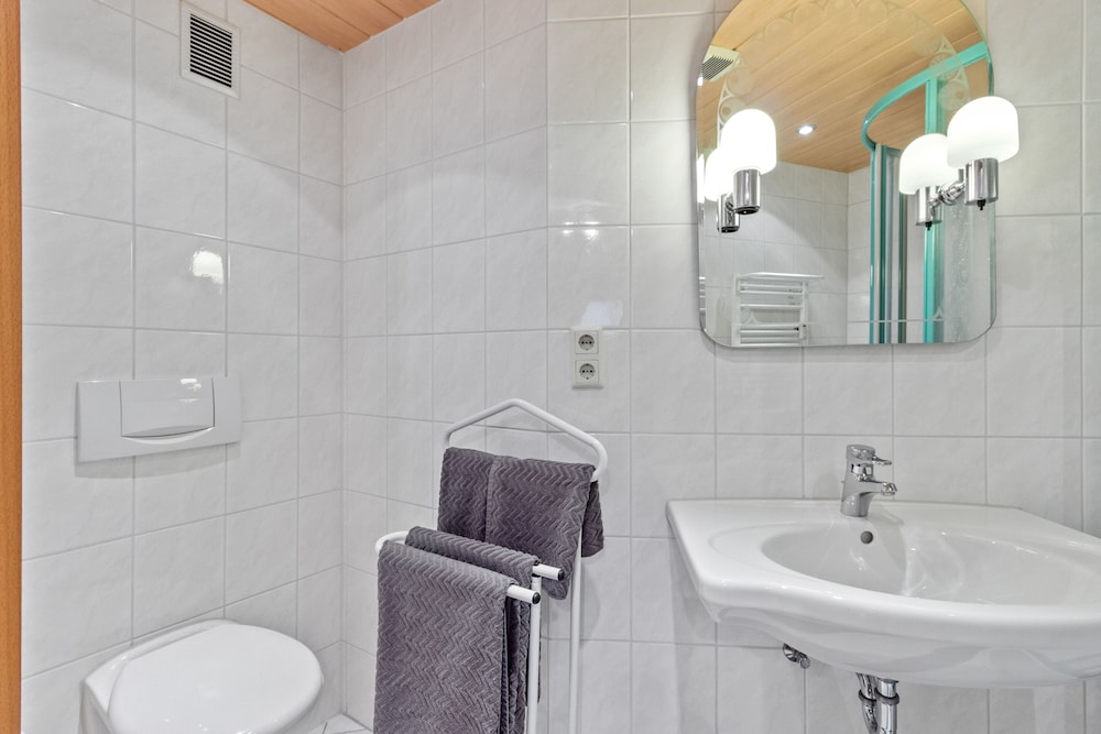 Superior Quadruple Room, Private Bathroom photo 3