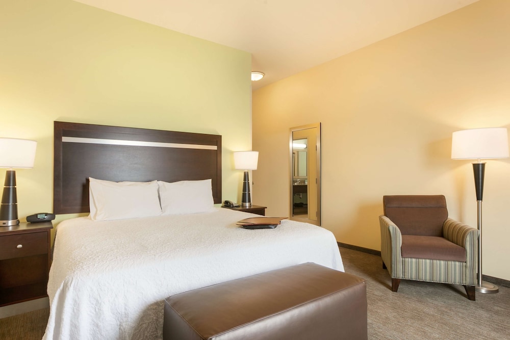 Room, 1 King Bed, Accessible, Non Smoking (Hearing)