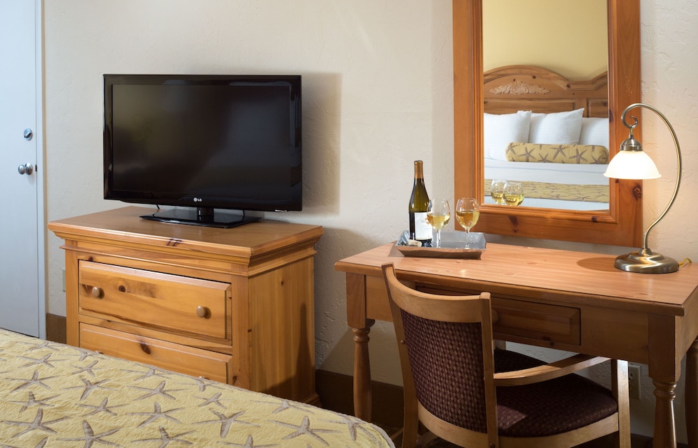 Room, 2 Double Beds, Bay View - Photo 2