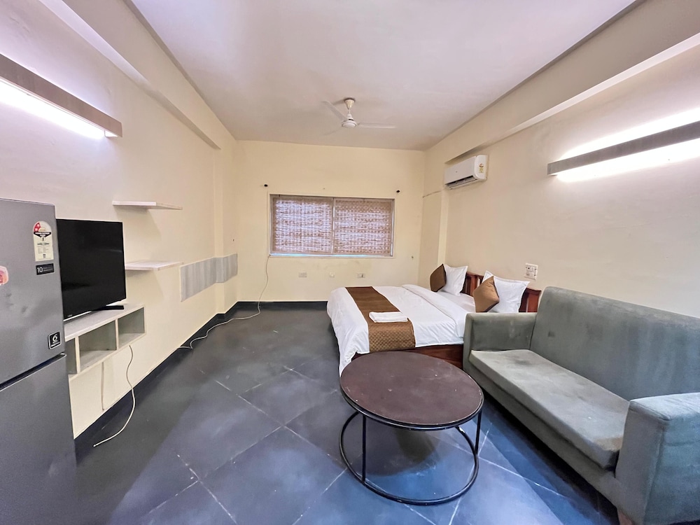 Deluxe Studio with Free Wifi & Smart TV