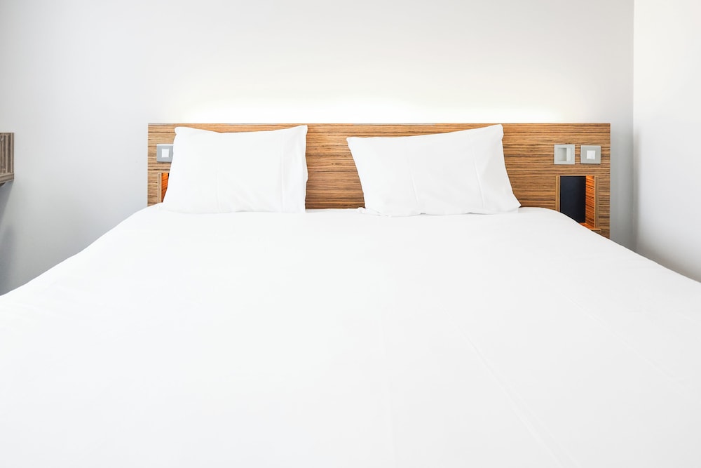 Standard Double Room - Photo 3