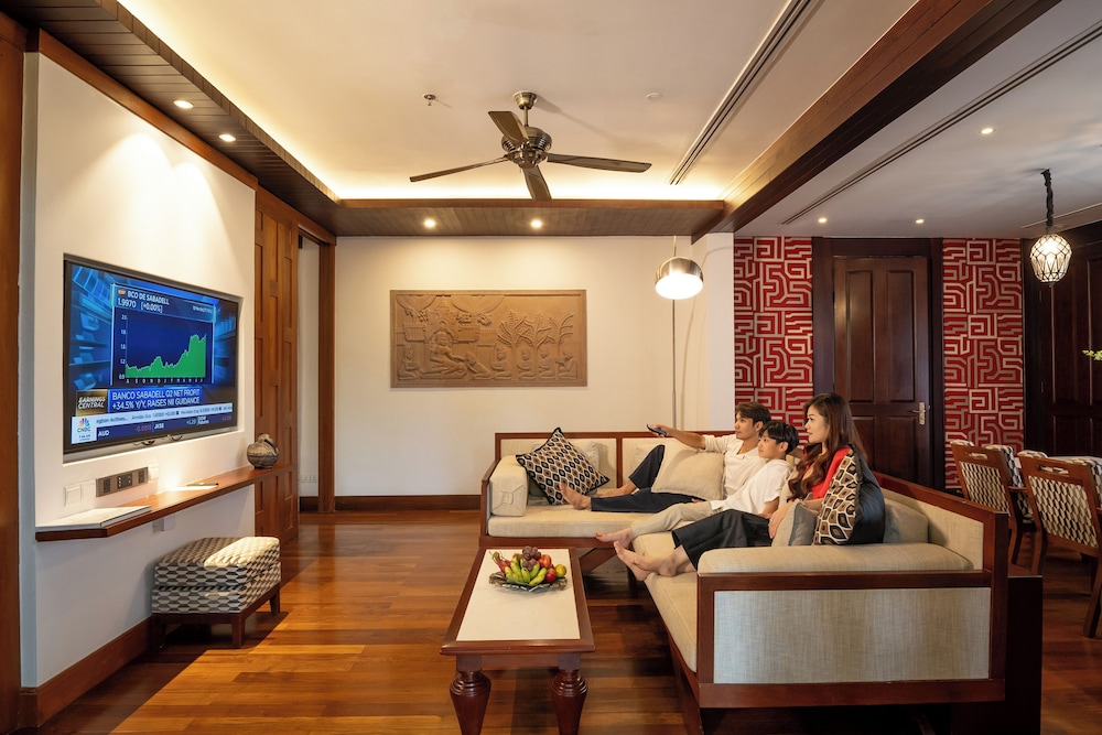 Family Pool Suite - Photo 6