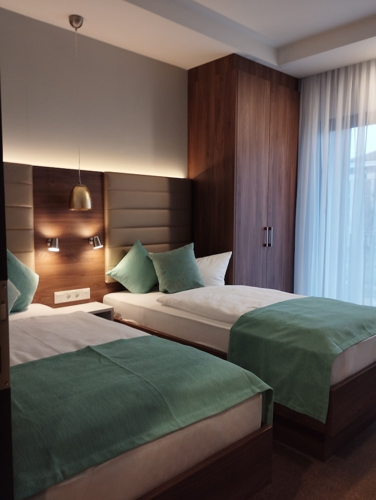 Deluxe Apartment, 2 Bedrooms, Non Smoking, Balcony photo 2