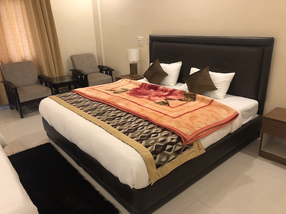 Grand Suite, 1 Bedroom, Courtyard View, Executive Level