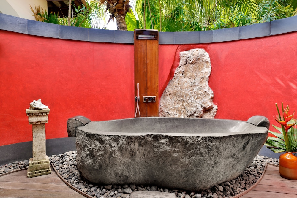 Beachfront Suite, Private Pool