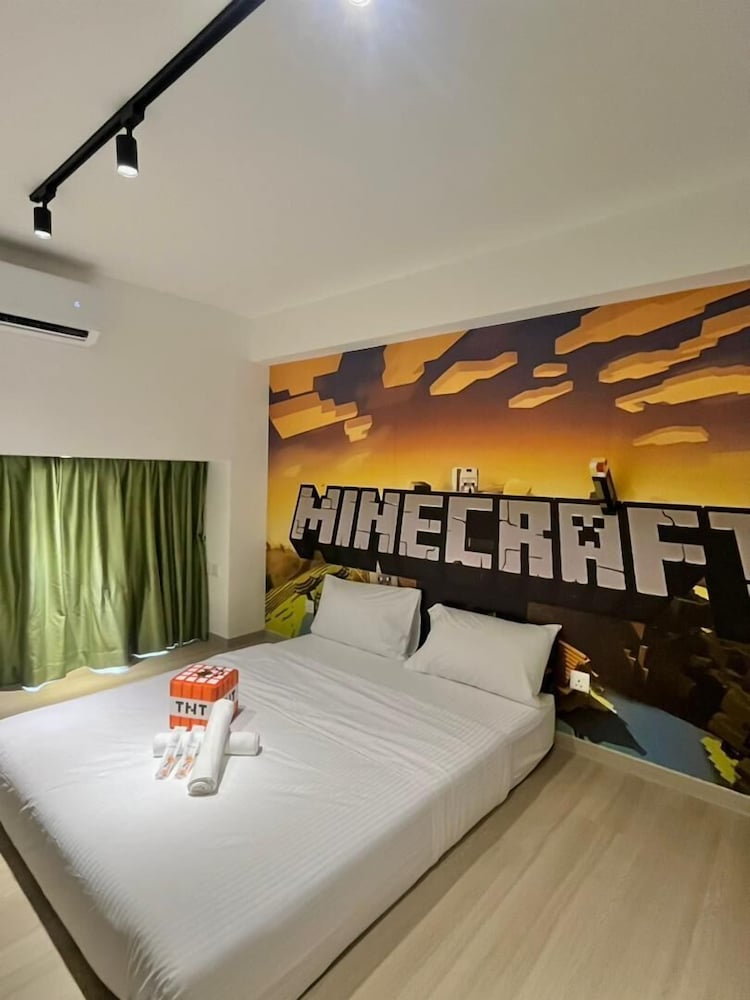 Minecraft Theme Near Legoland - Photo 3